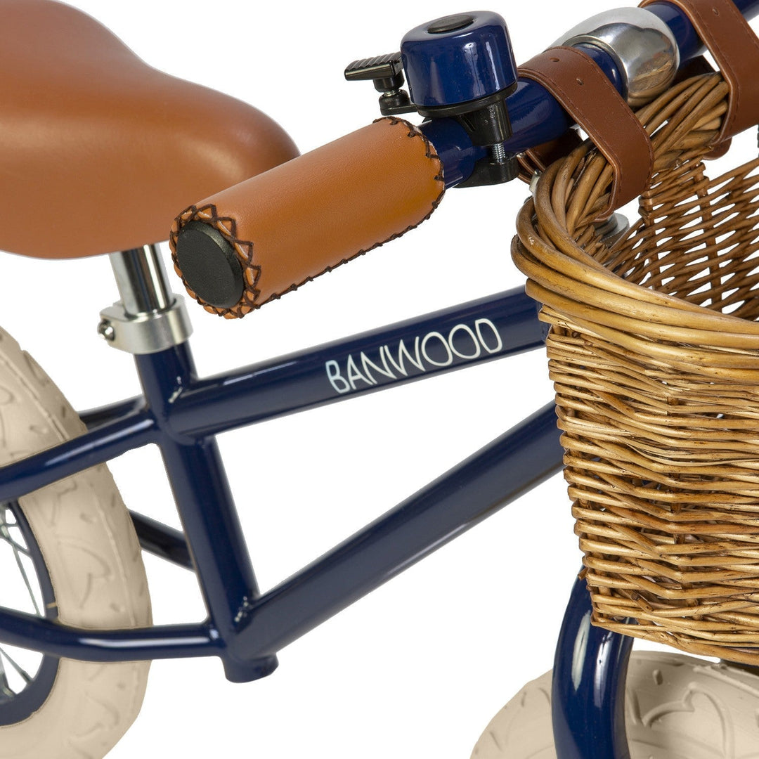 Balance bike - Navy Banwood FIRST GO Balance bike - Navy Bonjour Fete - Party Supplies