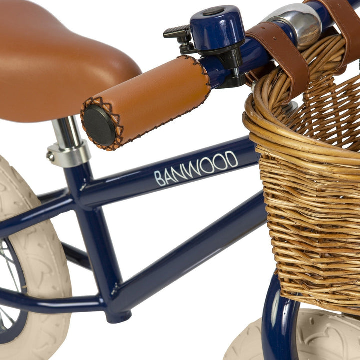 Balance bike - Navy Banwood FIRST GO Balance bike - Navy Bonjour Fete - Party Supplies