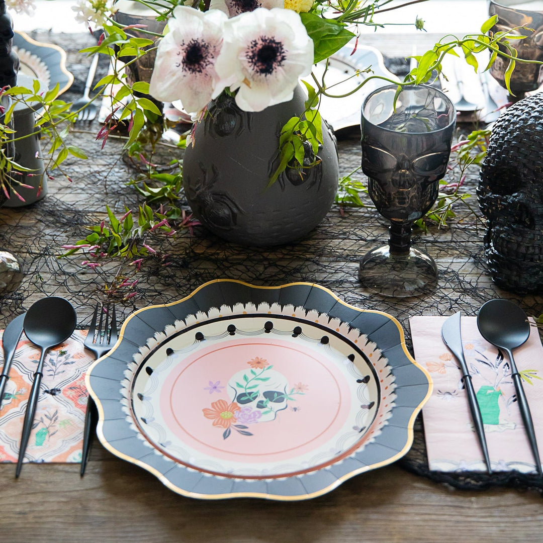 FANCY BLACK CUTLERY Sophistiplate Not on Sale FANCY BLACK CUTLERY Bonjour Fete - Party Supplies