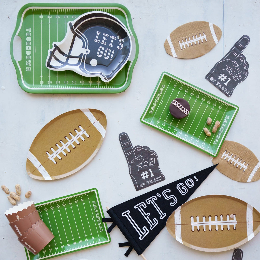 FOOTBALL FIELD PAPER PLATES My Mind’s Eye 0 Faire Bonjour Fete - Party Supplies