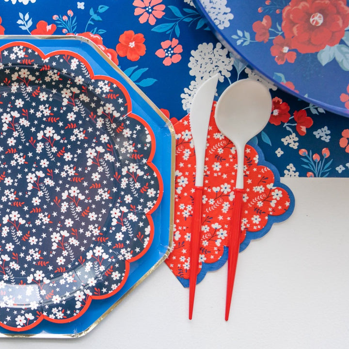 RED AMERICANA FLORAL COCKTAIL NAPKINS My Mind’s Eye 0 Faire Bonjour Fete - Party Supplies