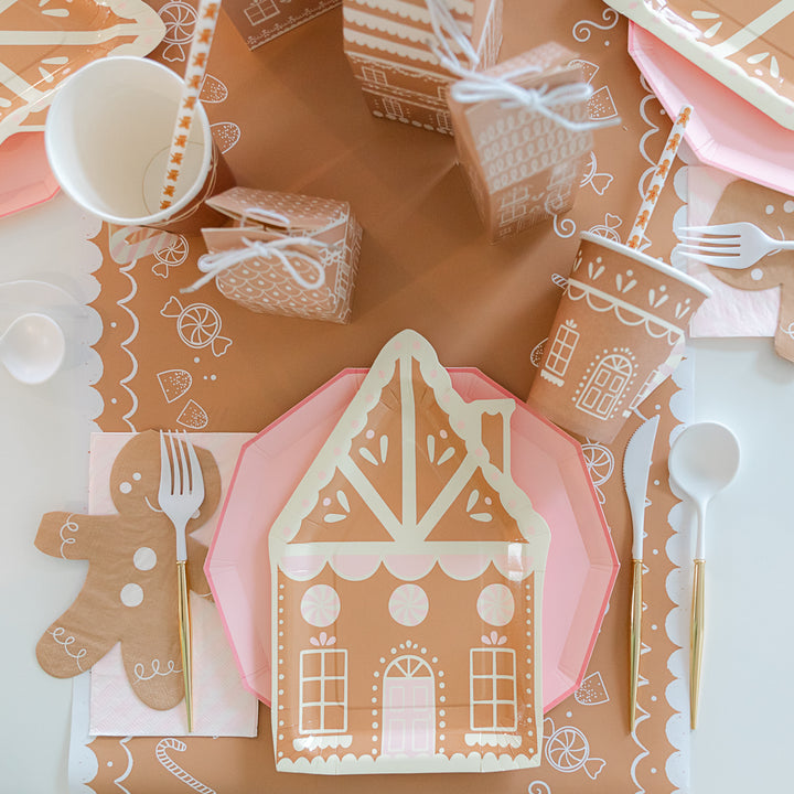 PASTEL GINGERBREAD HOUSE PLATES My Mind’s Eye 0 Faire Bonjour Fete - Party Supplies