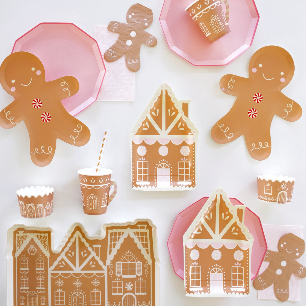 PEPPERMINT GINGERBREAD MAN SHAPED PLATES My Mind’s Eye 0 Faire Bonjour Fete - Party Supplies