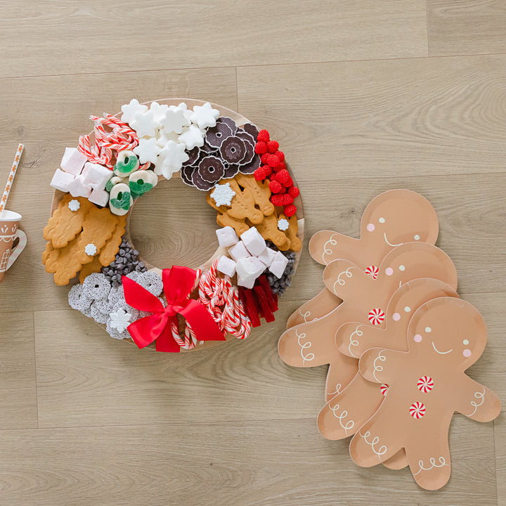 PEPPERMINT GINGERBREAD MAN SHAPED PLATES My Mind’s Eye 0 Faire Bonjour Fete - Party Supplies