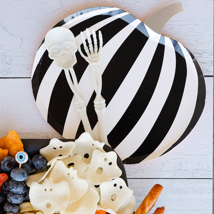 MOD PATTERN PUMPKIN PLATES Meri Meri Bonjour Fete - Party Supplies