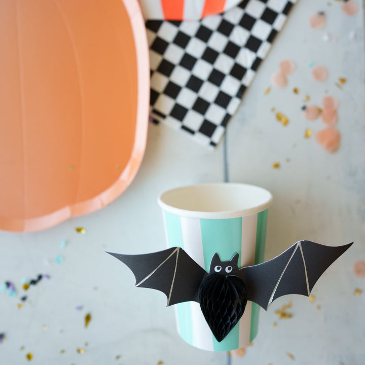 HALLOWEEN CHARACTER HONEYCOMB CUPS Meri Meri Bonjour Fete - Party Supplies