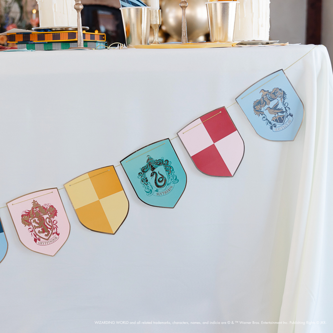 HARRY POTTER X BONJOUR FÊTE HOUSE PRIDE MULTICOLOR DECORATIVE HOGWARTS BANNER Bonjour Fete Bonjour Fete - Party Supplies