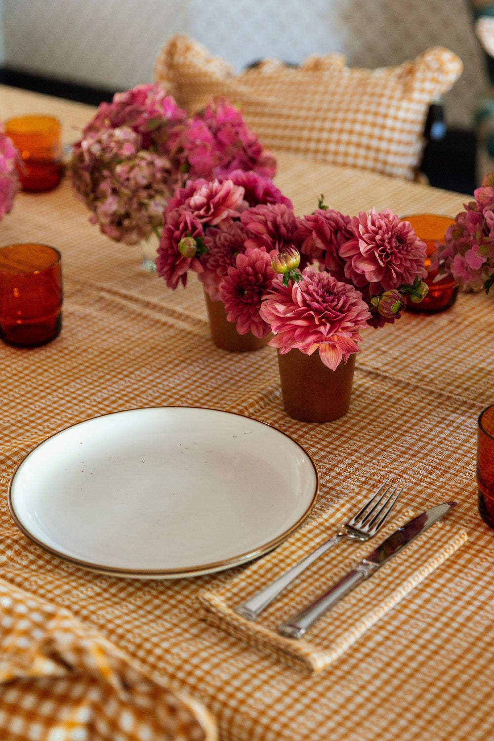 SOHO - Goldenrod Napkins Heather Taylor Home simple SOHO - Goldenrod Napkins Bonjour Fete - Party Supplies