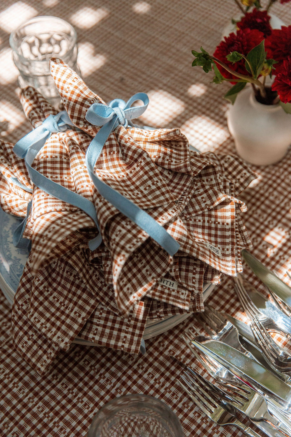 SOHO - Nutmeg Napkins Heather Taylor Home simple SOHO - Nutmeg Napkins Bonjour Fete - Party Supplies