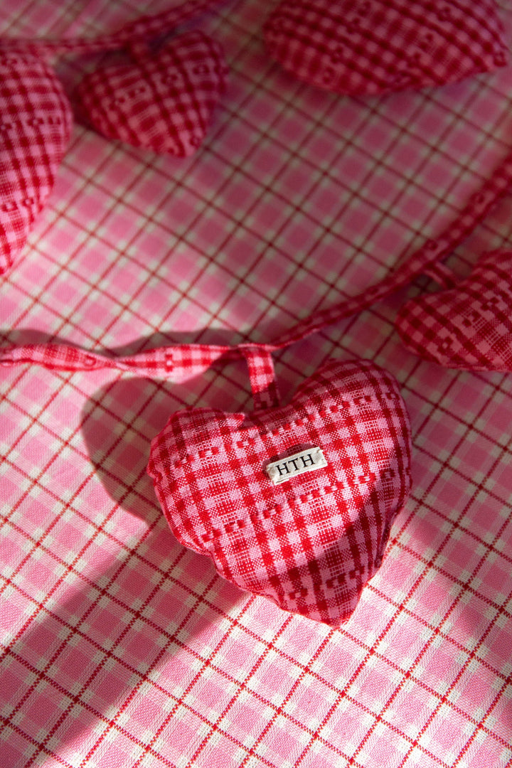 SOHO - Valentine Garland Heather Taylor Home simple SOHO - Valentine Garland Bonjour Fete - Party Supplies