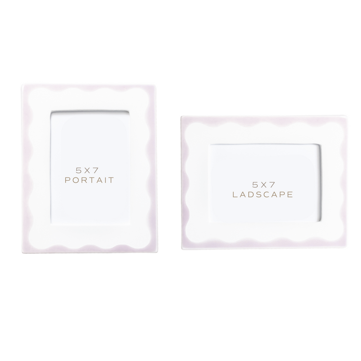 Customizable Scallop Picture Frame