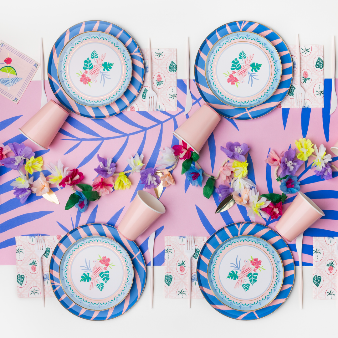 LUAU TROPICAL BIRD SMALL PLATES Bonjour Fete Plates LUAU TROPICAL BIRD SMALL PLATES Bonjour Fete - Party Supplies