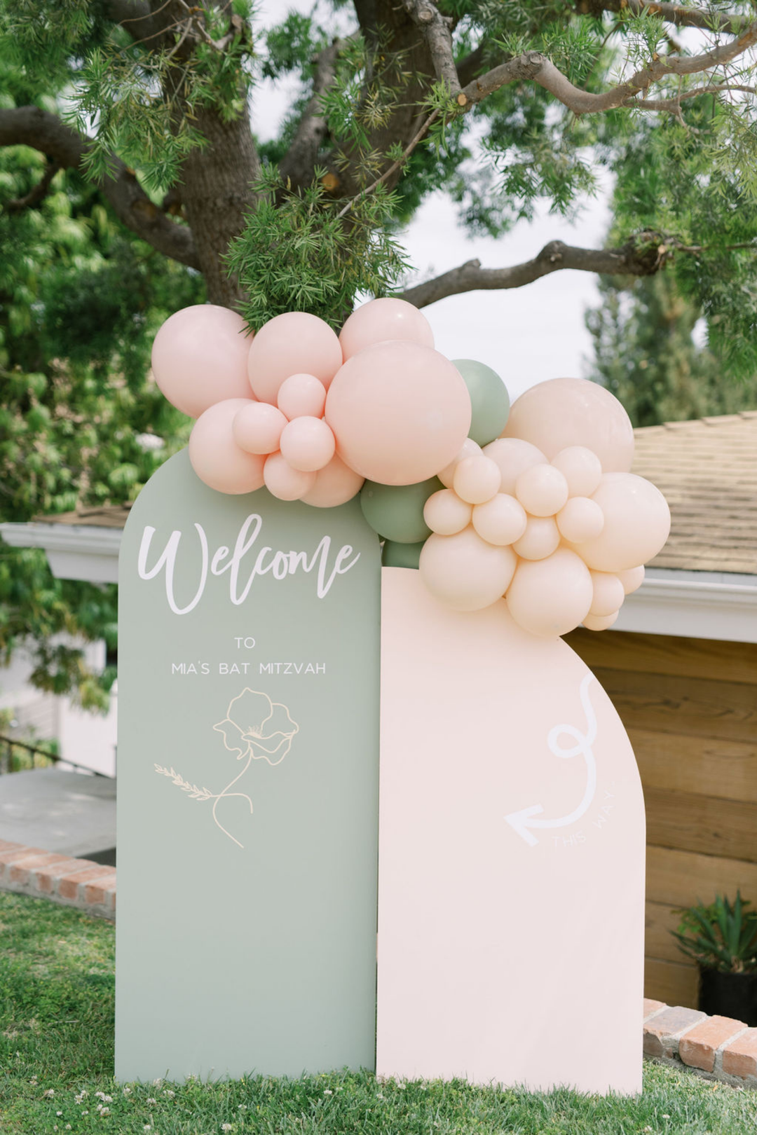 Neutral balloon backdrop garden party balloon decoration ideas - Los Angeles balloon installation