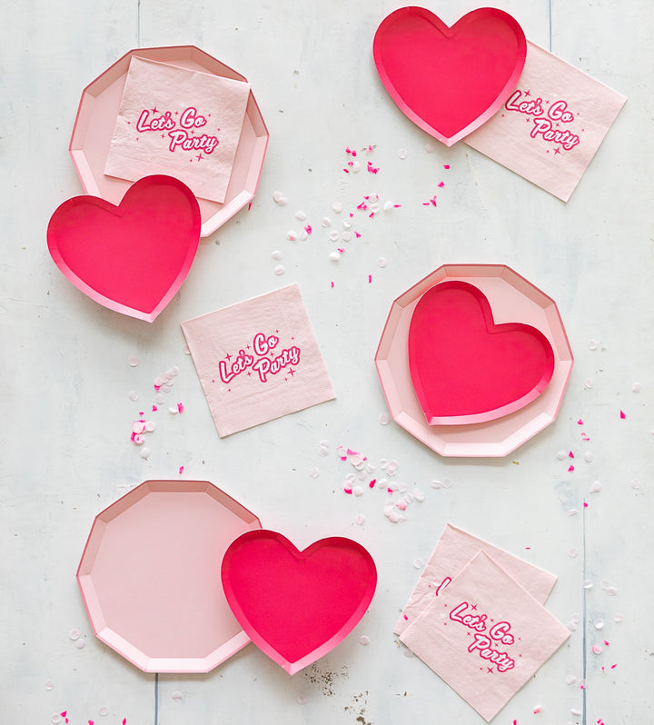 PINK HEART SHAPED PLATE Bonjour Fete Bonjour Fete - Party Supplies barbie