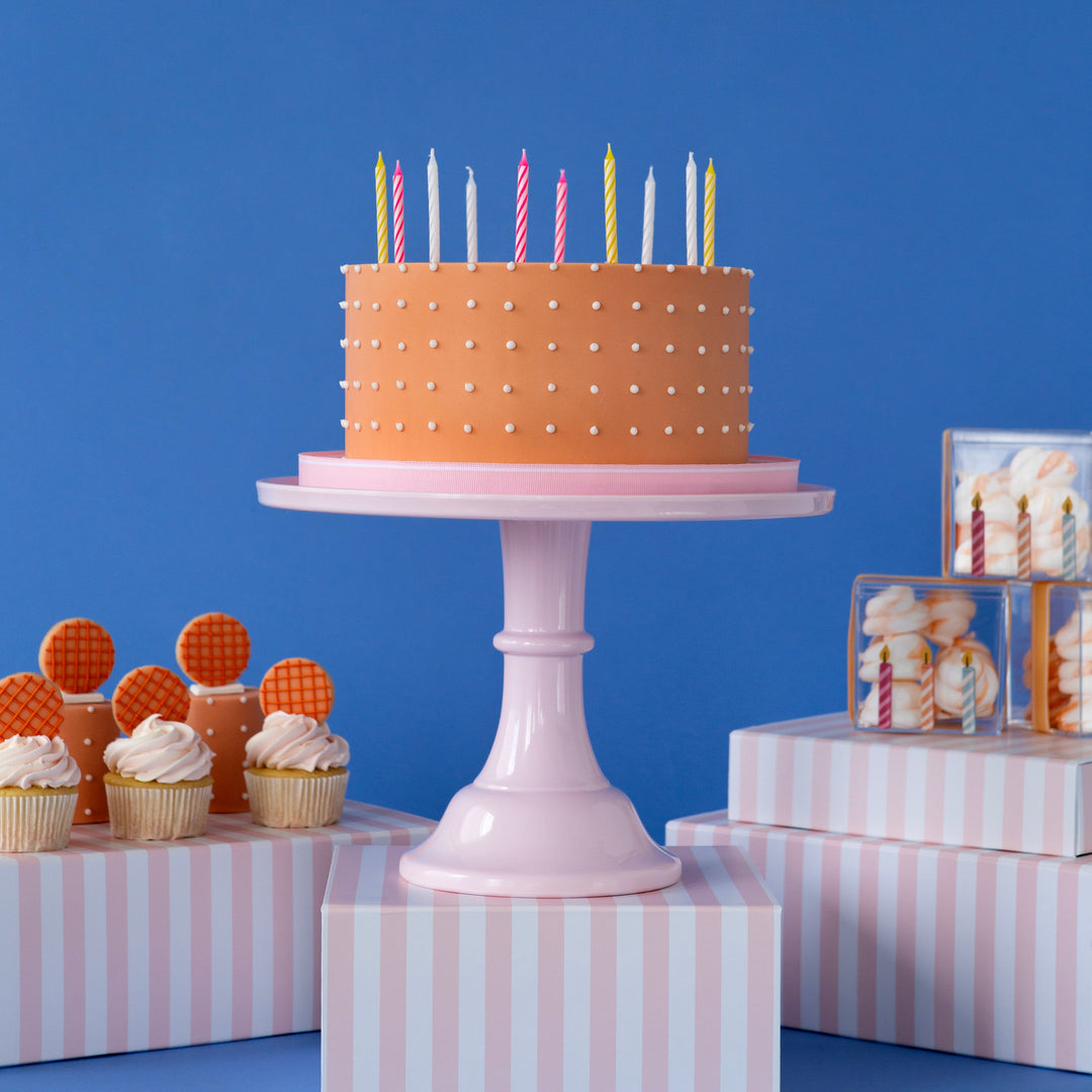 LARGE PETAL PINK PEDESTAL MELAMINE CAKE STAND Bonjour Fete Cake Stand LARGE PETAL PINK PEDESTAL MELAMINE CAKE STAND Bonjour Fete - Party Supplies