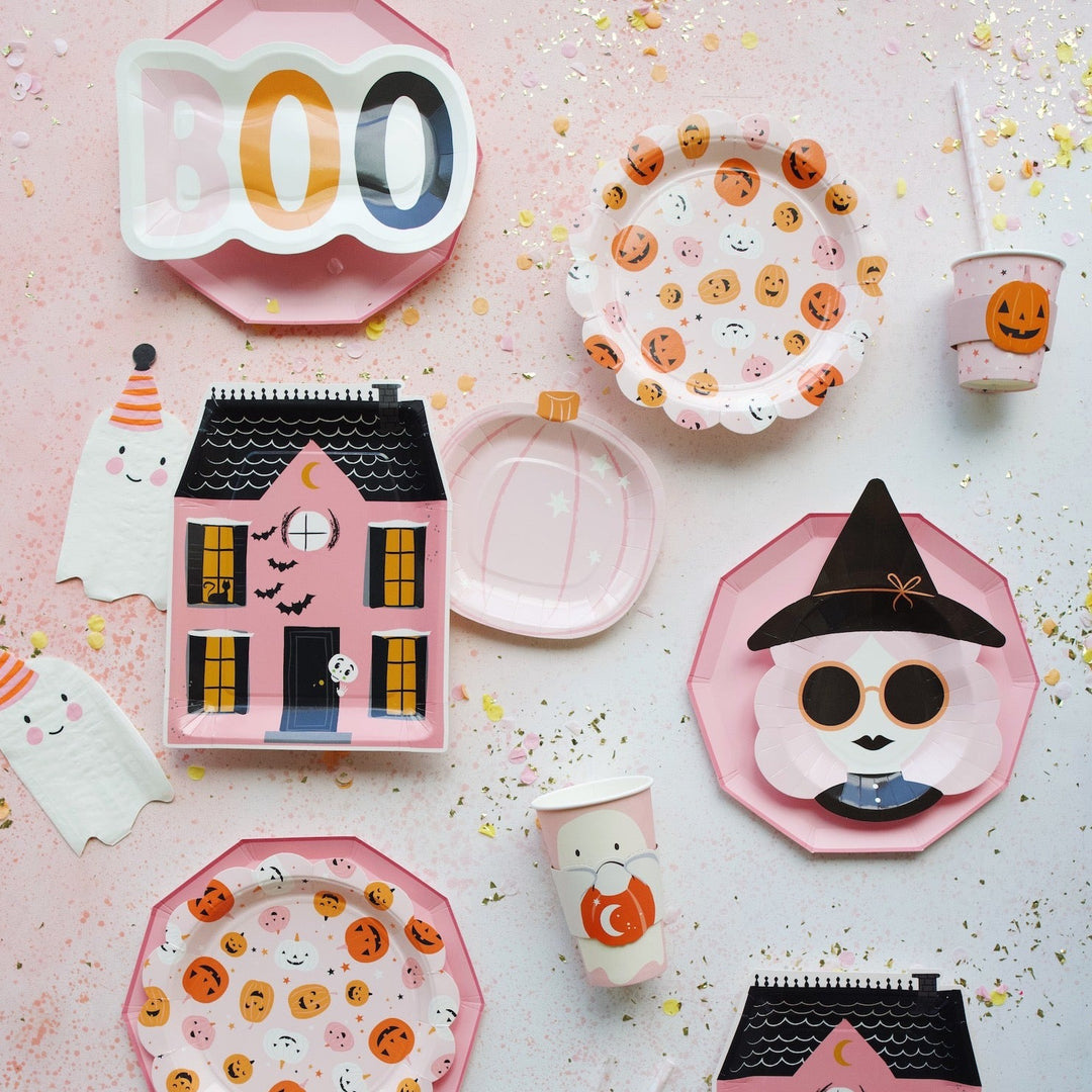 PINK WITCH SHAPED PLATES My Mind’s Eye 0 Faire Bonjour Fete - Party Supplies