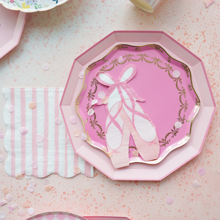 PETAL PINK PREMIUM DINNER PLATES Bonjour Fete Bonjour Fete - Party Supplies