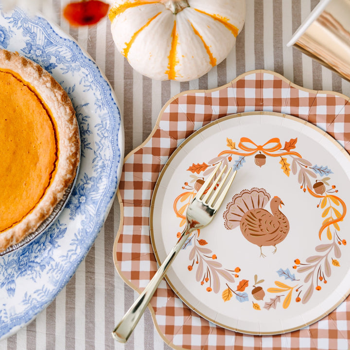 Thanksgiving Paper Plate Tablescape