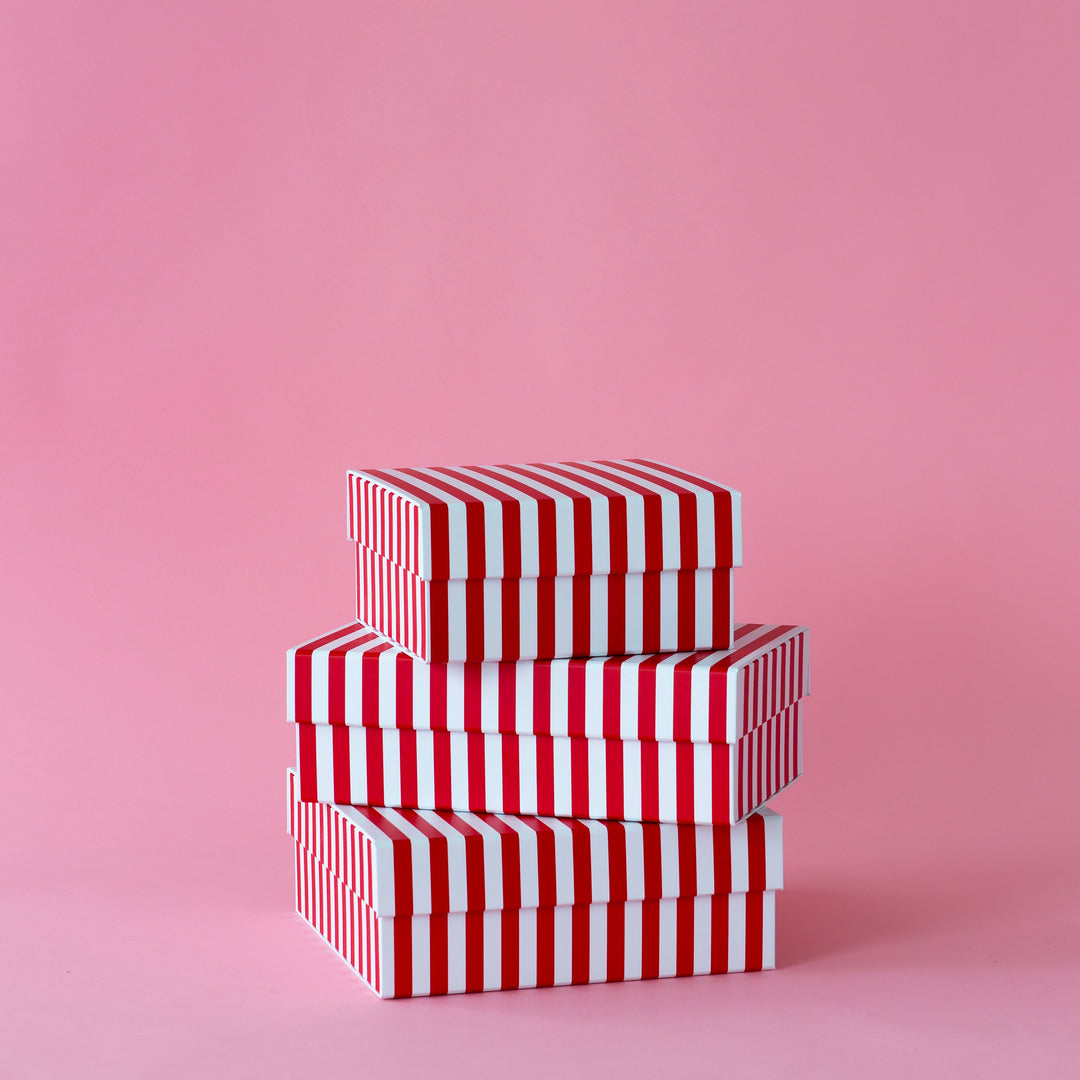Red Riser for Desserts- Bonjour Fete Party Supplies