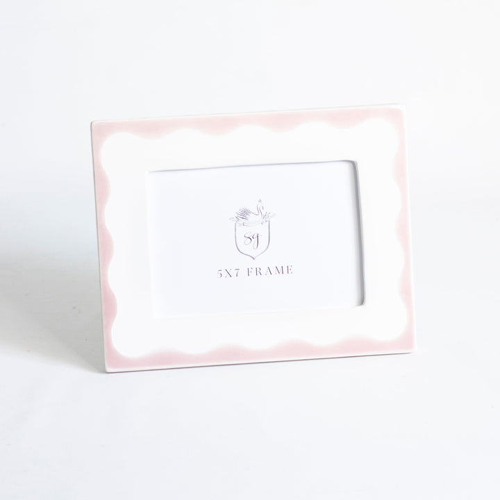 Customizable Scallop Picture Frame