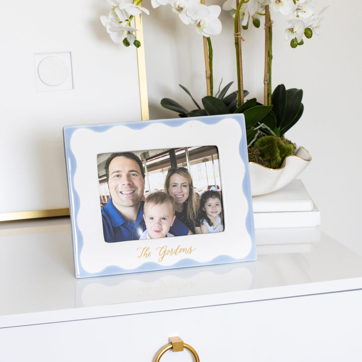 Customizable Scallop Picture Frame