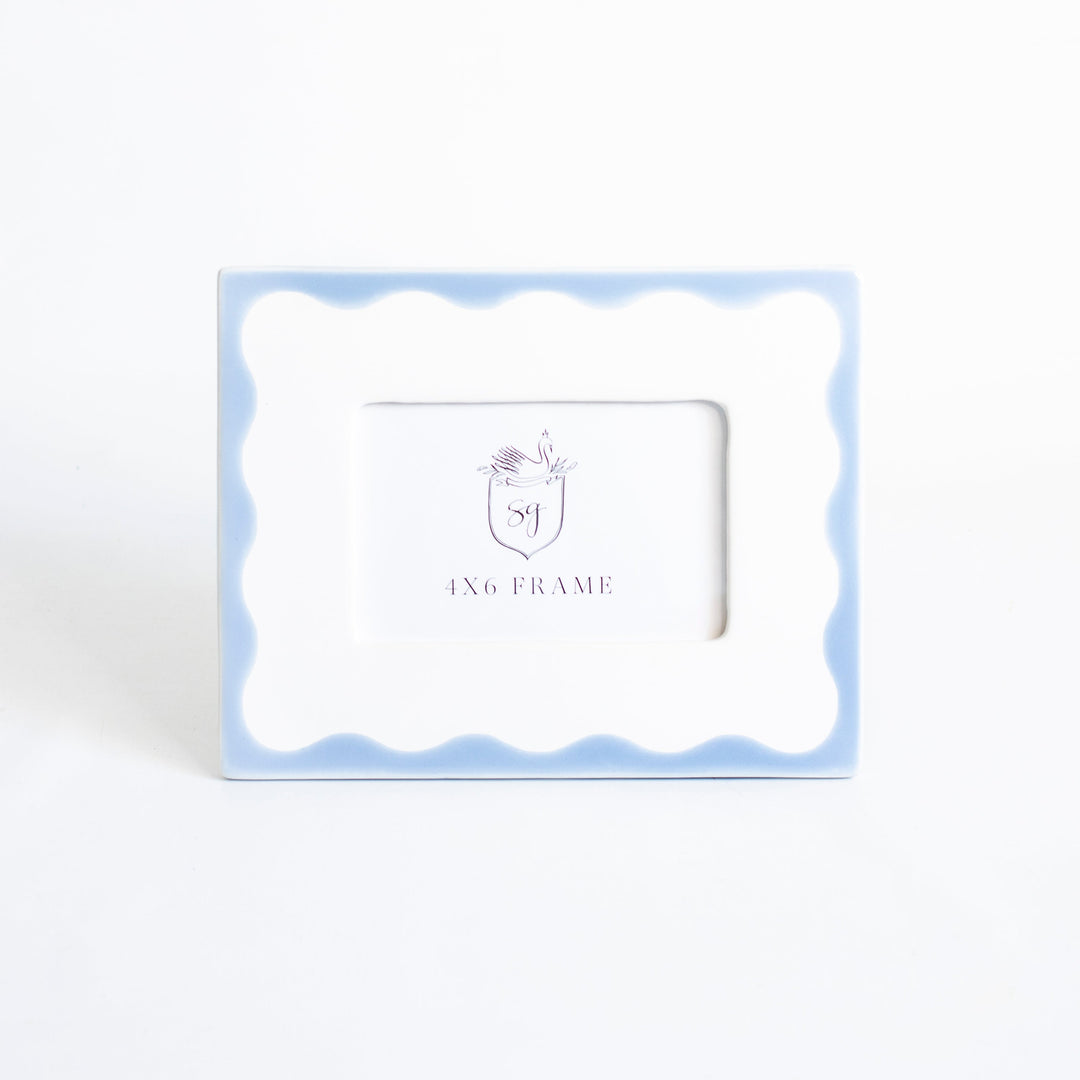 Customizable Scallop Picture Frame
