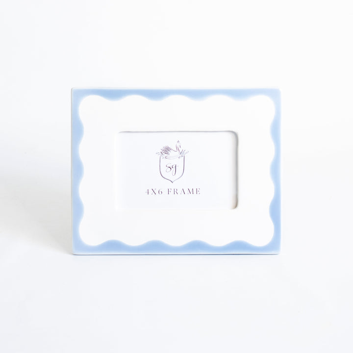 Customizable Scallop Picture Frame