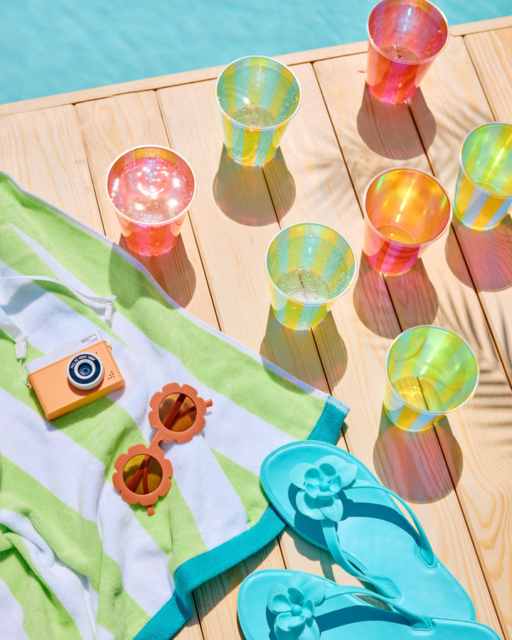 Pool Party Cups - 16 plastic cups xo, Fetti cups Pool Party Cups - 16 plastic cups Bonjour Fete - Party Supplies