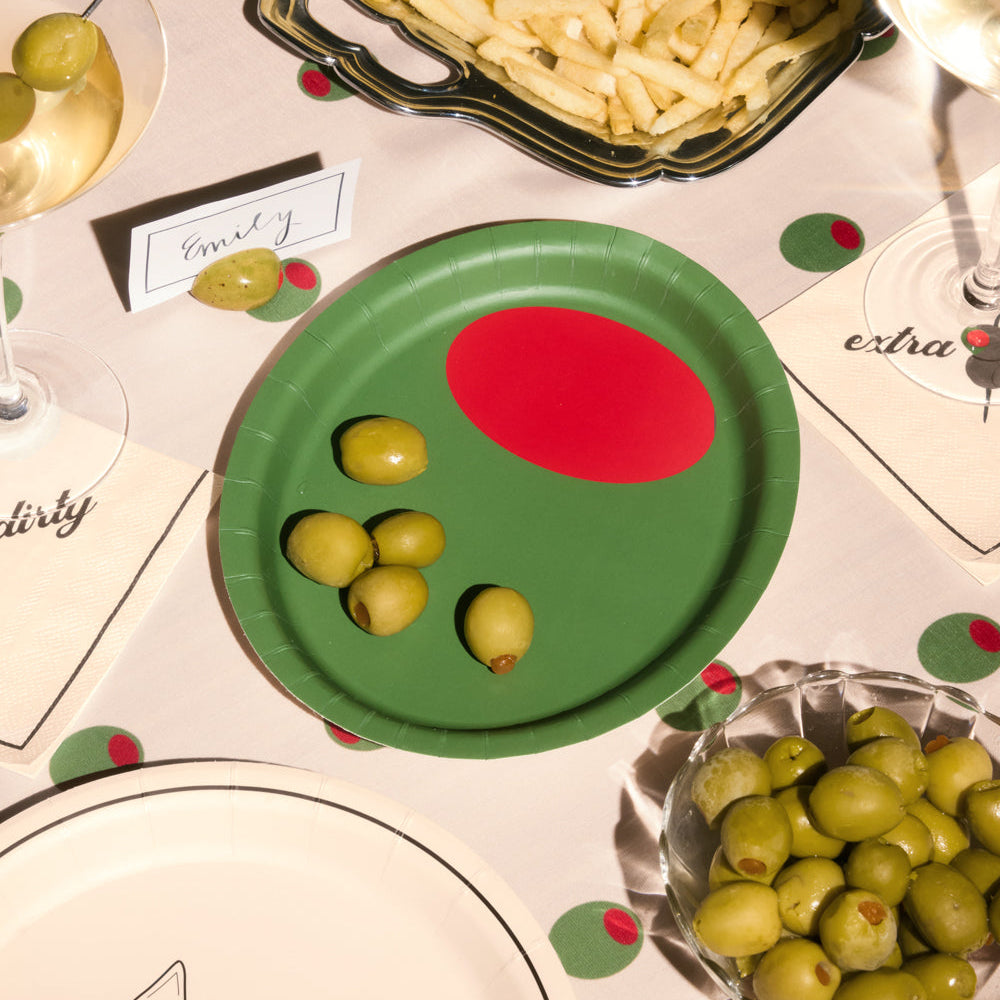 Extra Dirty Plate Set - 32 paper plates, 2 sizes xo, Fetti paper plates Extra Dirty Plate Set - 32 paper plates, 2 sizes Bonjour Fete - Party Supplies