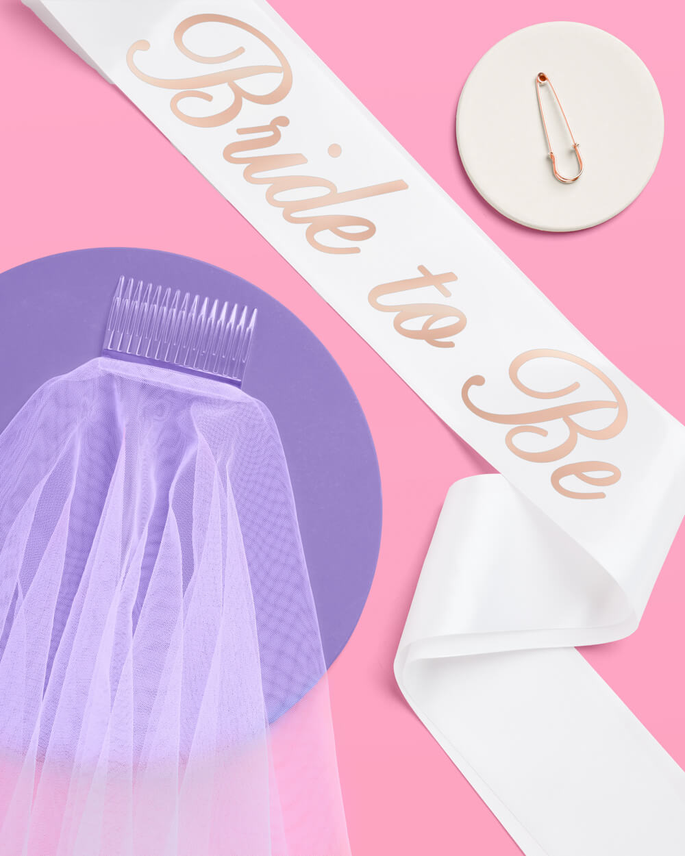 Love in Luxe kit with a bride to be sash and a veil