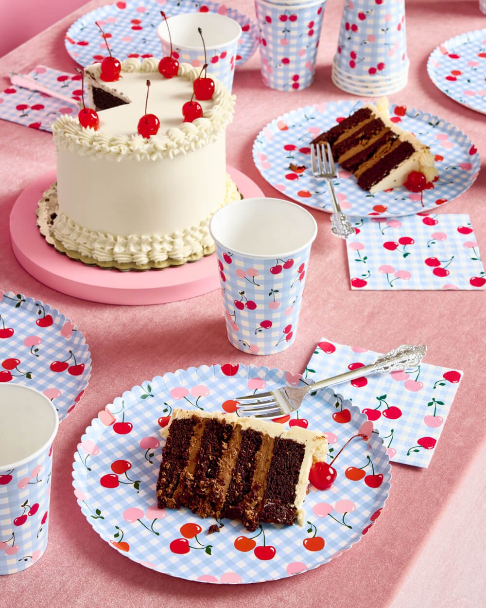 Blue Gingham Cherry Party Cups