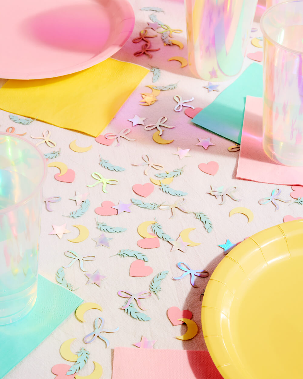 Sweet Dreams Confetti - 200 pc iridescent foil confetti xo, Fetti confetti Sweet Dreams Confetti - 200 pc iridescent foil confetti Bonjour Fete - Party Supplies