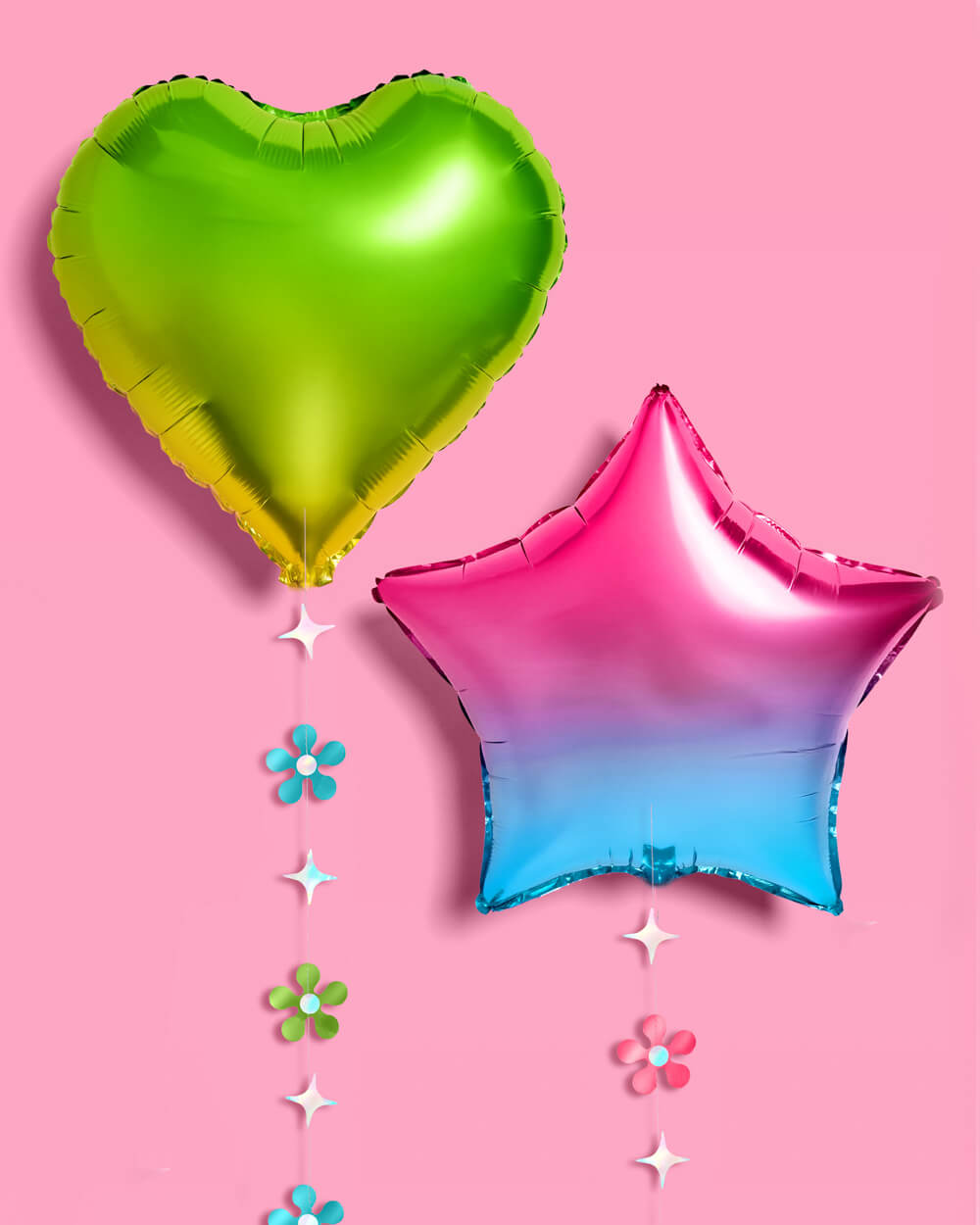 Rainbow foil balloon set detail