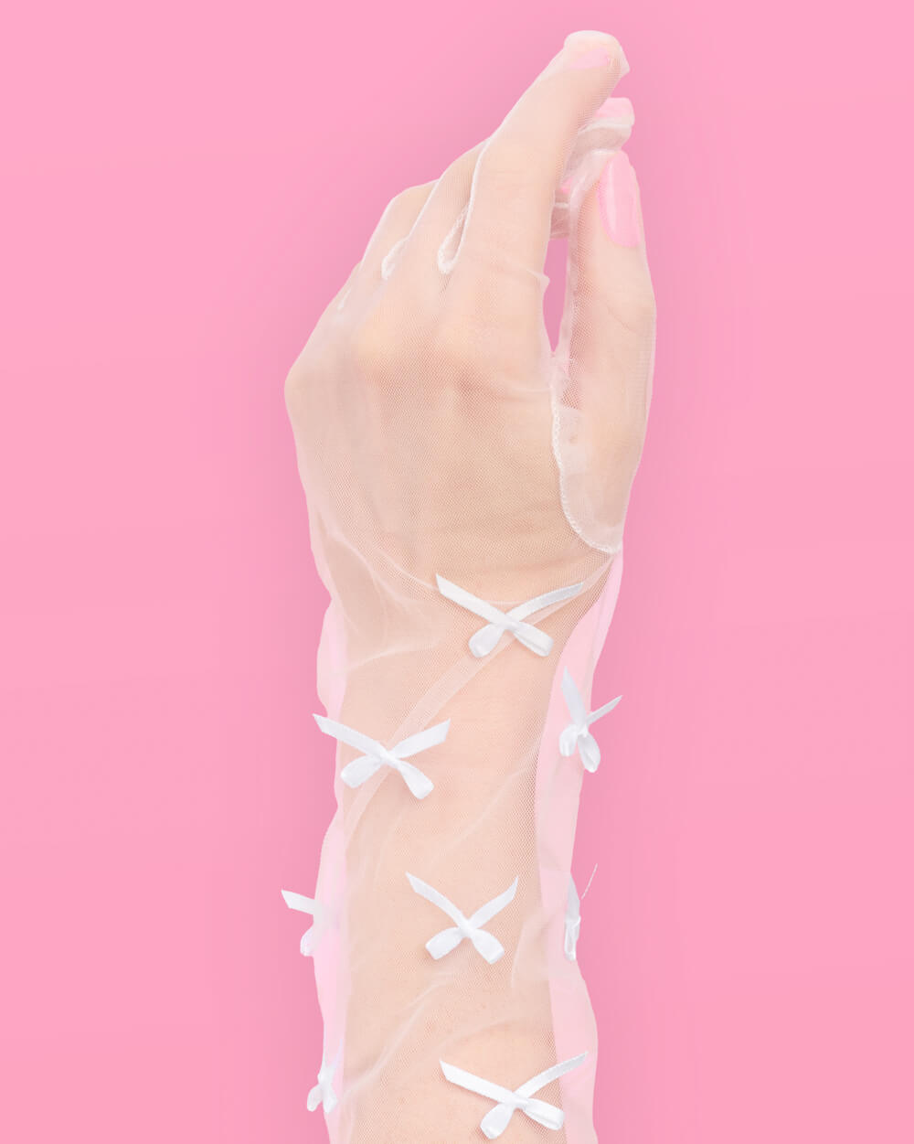 Bachelorette party accessories set with a sash, veil, and gloves from xo, Fetti