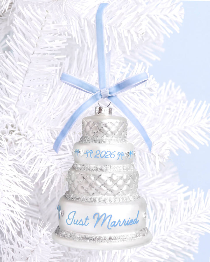 Just Married 2026 Wedding Cake Glass Ornament