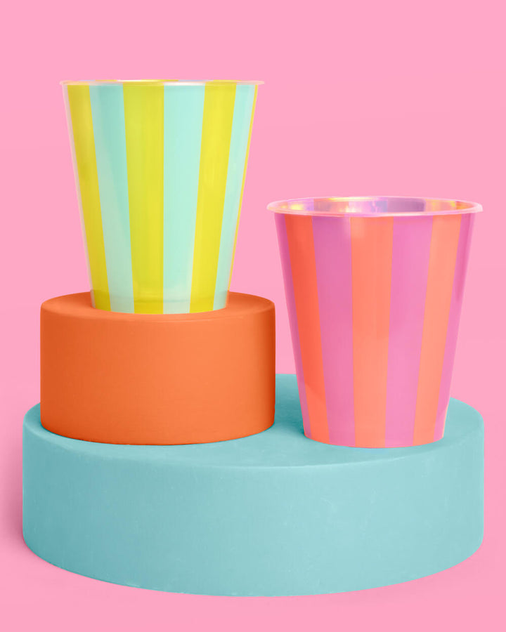 Pool Party Cups - 16 plastic cups xo, Fetti cups Pool Party Cups - 16 plastic cups Bonjour Fete - Party Supplies