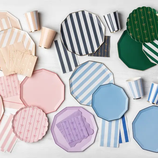 LE LILAC SIGNATURE LARGE PLATES Bonjour Fete Plates LE LILAC SIGNATURE LARGE PLATES Bonjour Fete - Party Supplies
