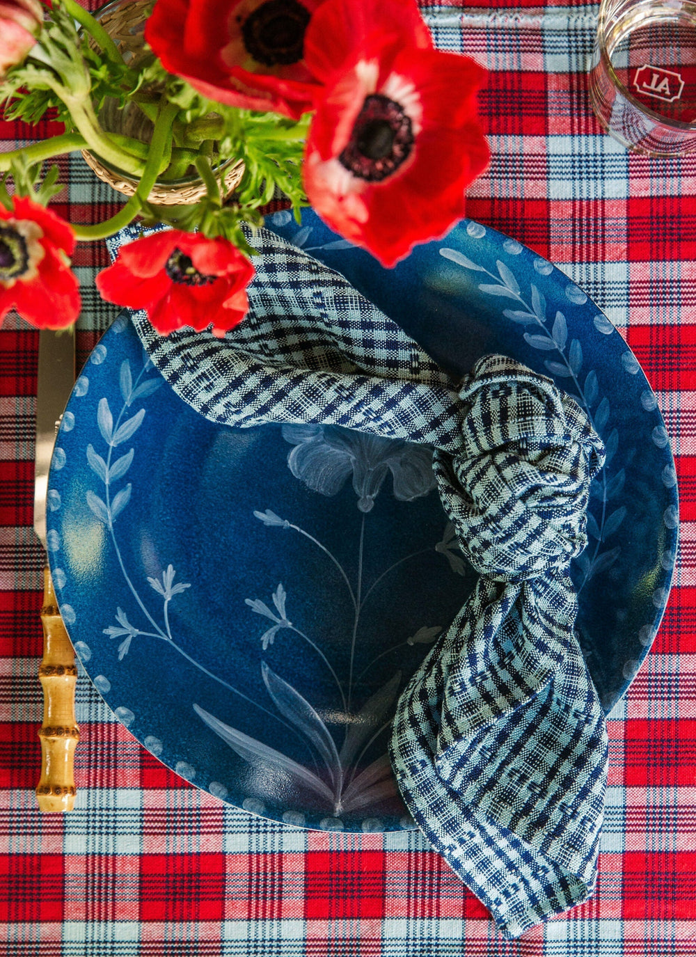 SOHO - Two Toned Indigo Napkins Heather Taylor Home simple SOHO - Two Toned Indigo Napkins Bonjour Fete - Party Supplies