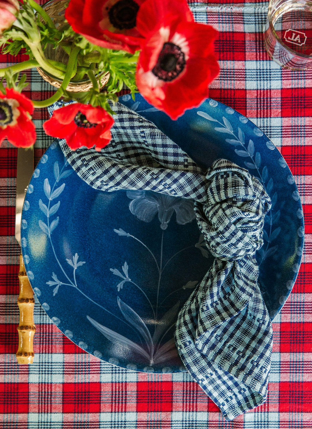 SOHO - Two Toned Indigo Napkins Heather Taylor Home simple SOHO - Two Toned Indigo Napkins Bonjour Fete - Party Supplies