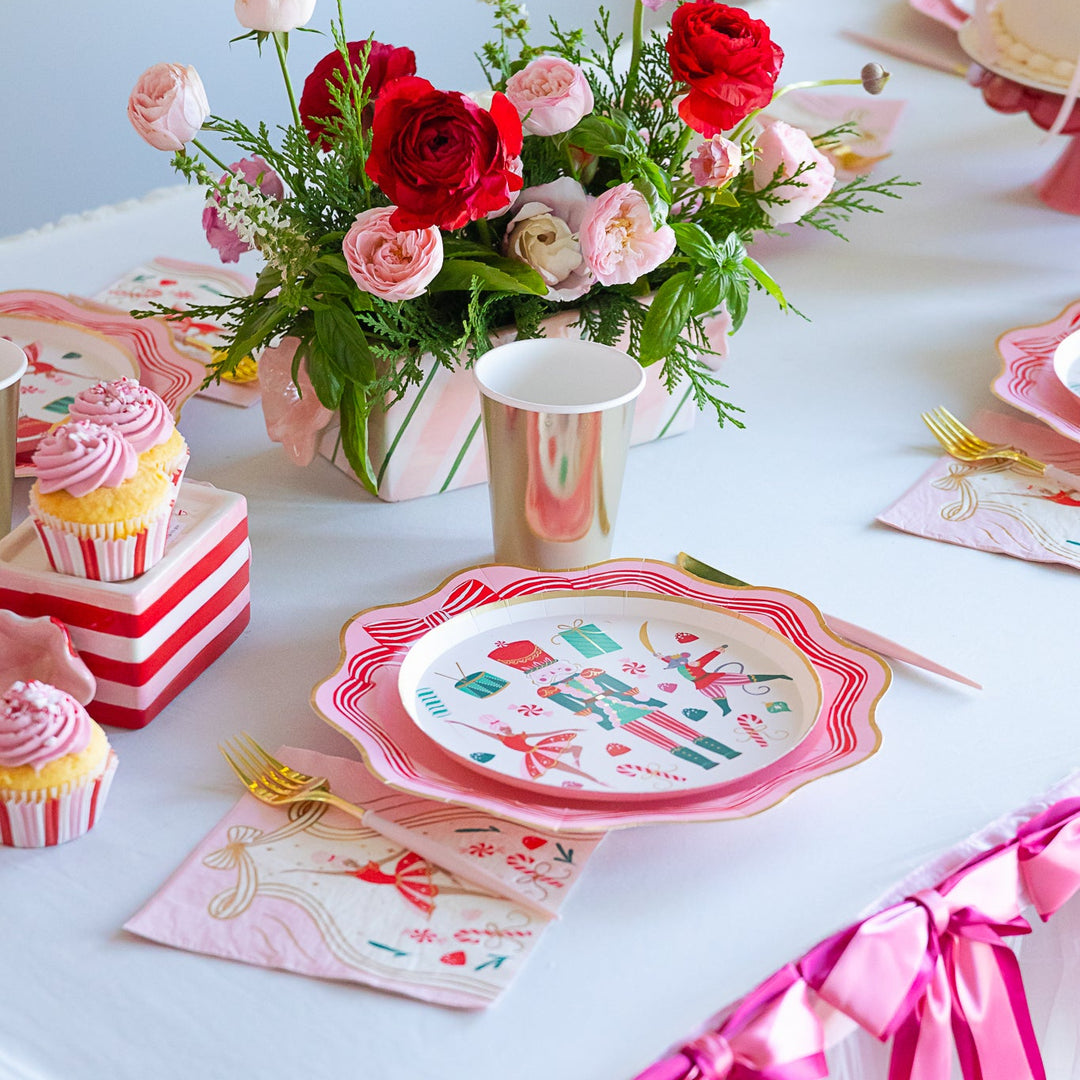 ELEGANT PINK PEPPERMINT BOW DINNER PLATES Bonjour Fete Plates ELEGANT PINK PEPPERMINT BOW DINNER PLATES Bonjour Fete - Party Supplies