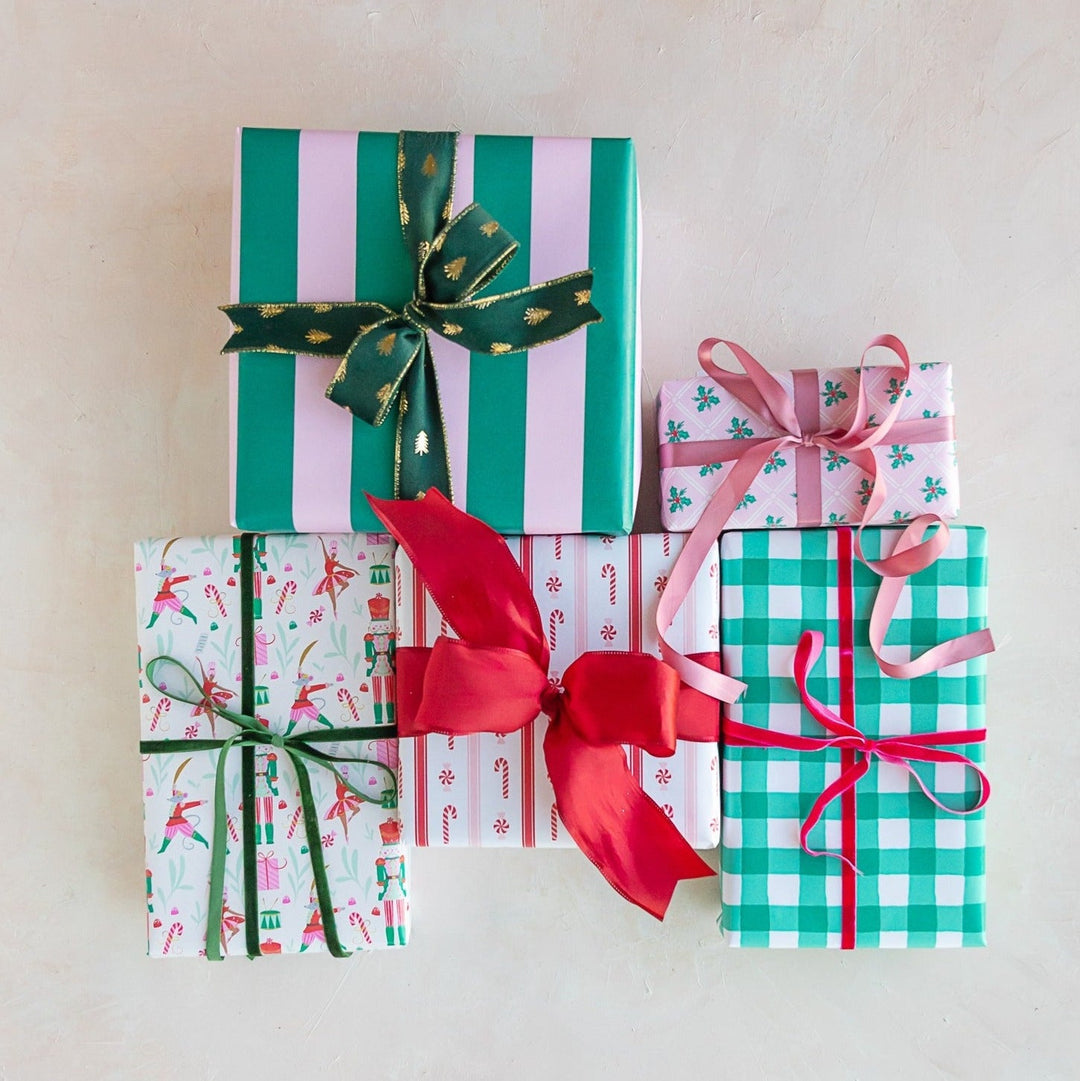 CHRISTMAS PEPPERMINT CANDY GIFT WRAP Bonjour Fête Christmas Gift Wrap CHRISTMAS PEPPERMINT CANDY GIFT WRAP Bonjour Fete - Party Supplies