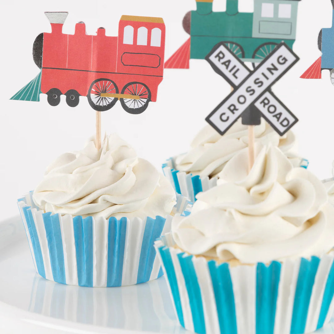 TRAIN THEMED CUPCAKE KIT Meri Meri Baking TRAIN THEMED CUPCAKE KIT Bonjour Fete - Party Supplies