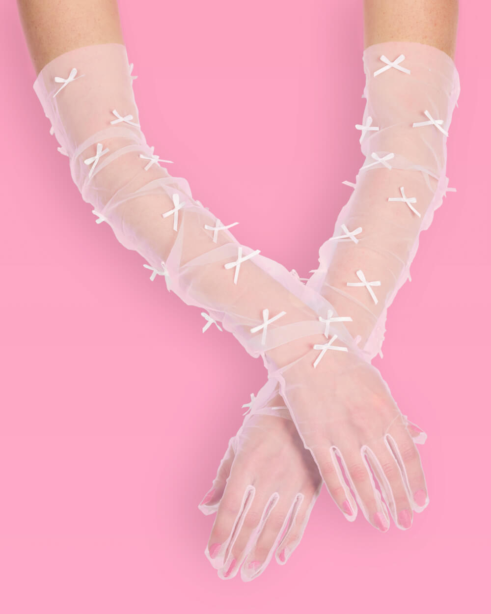 Bride to be sash sold with a veil and a pair of gloves