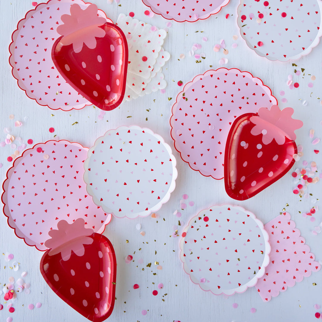 STRAWBERRY SHAPED PLATES My Mind’s Eye Plates Bonjour Fete - Party Supplies