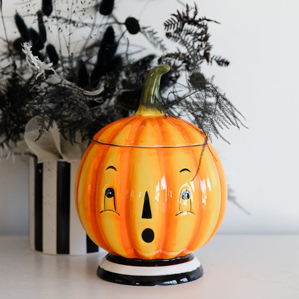 JOHANNA PARKER VINTAGE HALLOWEEN PUMPKIN JAR Magenta Halloween Home Decor Bonjour Fete - Party Supplies