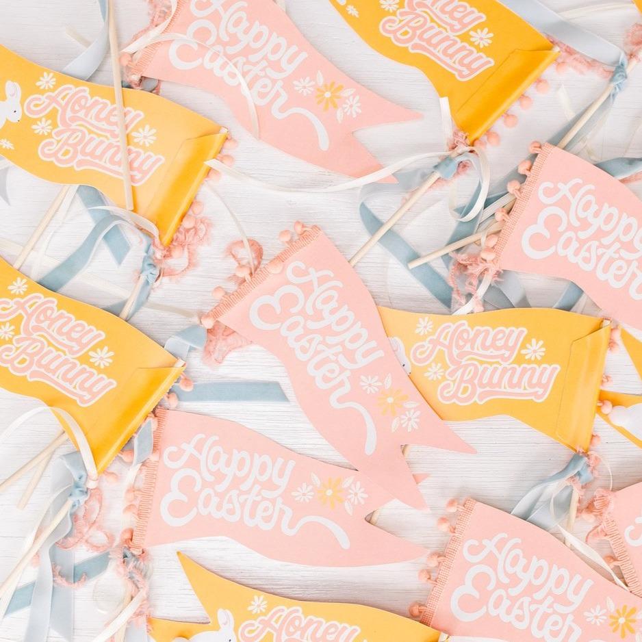 HAPPY EASTER / HONEY BUNNY FLAG BY THREAD MAMA Bonjour Fete Garlands & Banners Bonjour Fete - Party Supplies