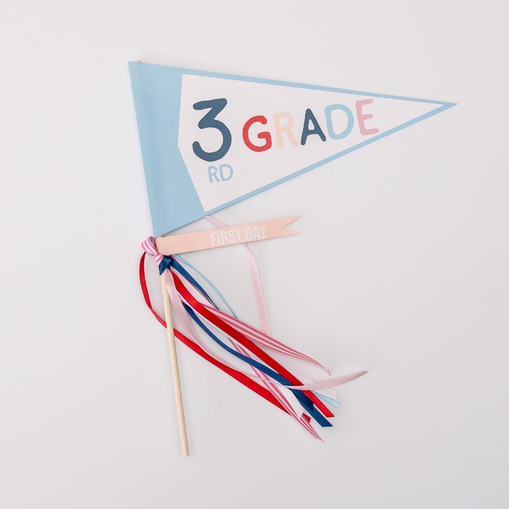 SCHOOL FLAG BF X THREAD MAMA Thread Mama Garlands & Banners 3RD GRADE Bonjour Fete - Party Supplies