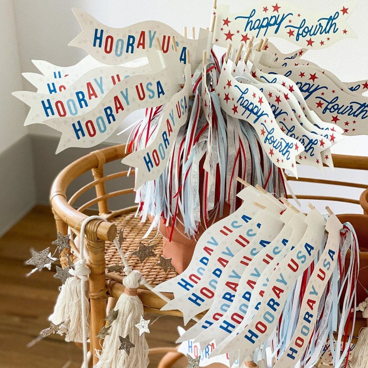 FOURTH OF JULY FLAG BY THREAD MAMA Thread Mama Garlands & Banners Bonjour Fete - Party Supplies