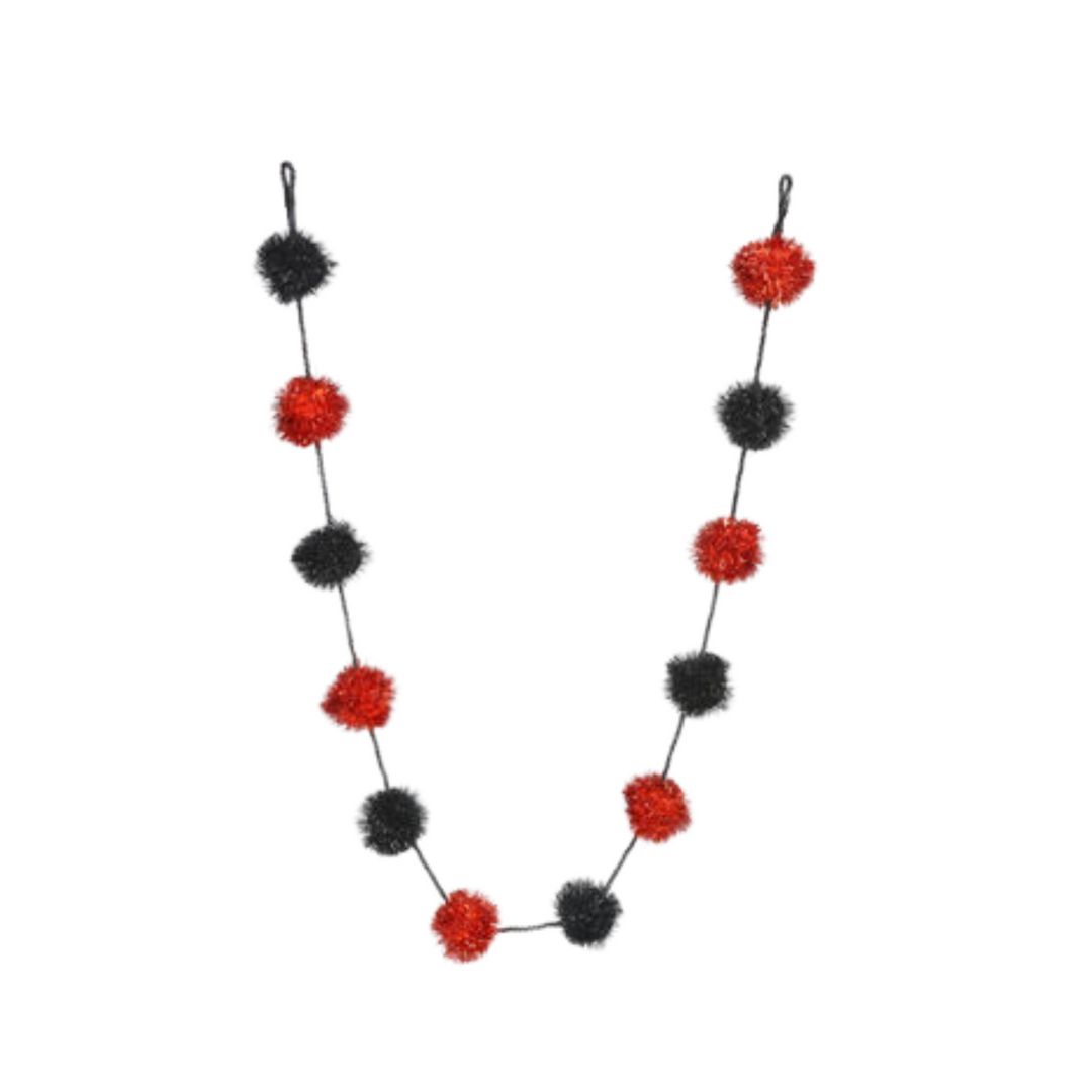 Red Pom Pom Garland – Staxx