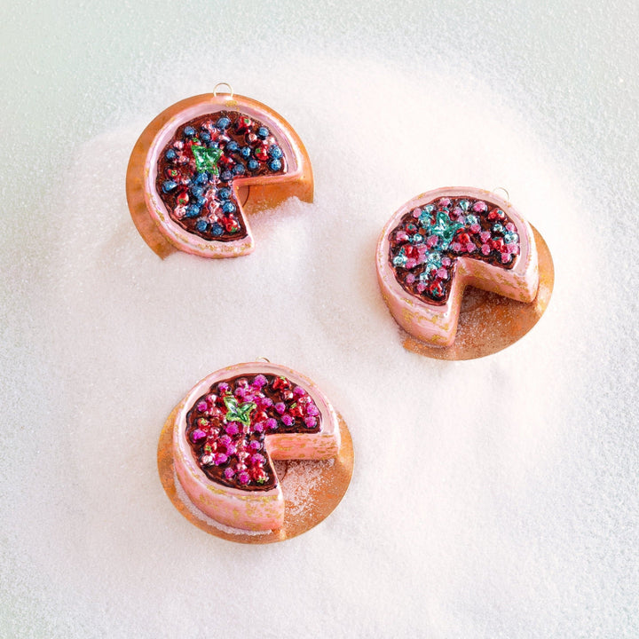 BERRY TART ORNAMENT BY GLITTERVILLE Glitterville Christmas Ornament Bonjour Fete - Party Supplies